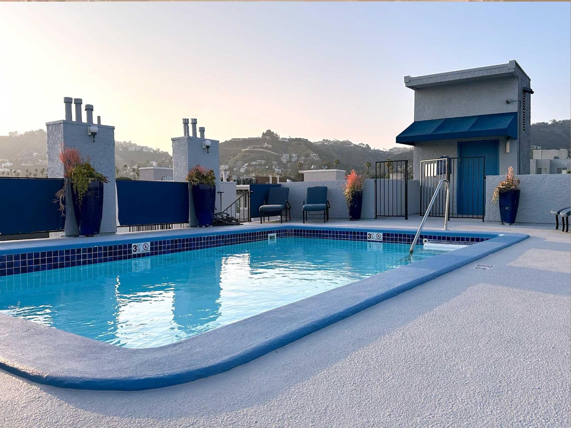 1 Bd Condominium Near Sunset Blvd لوس أنجلوس المظهر الخارجي الصورة